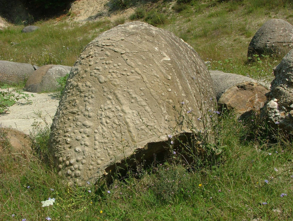 Best time to see Growing Stones or Trovants in Romania