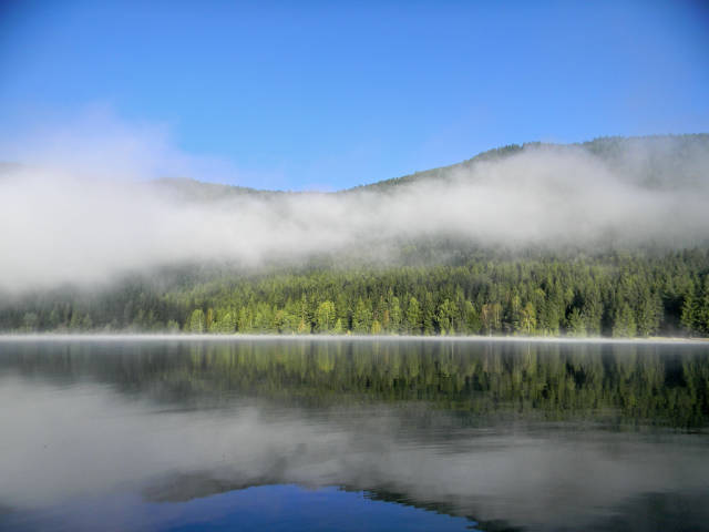 Swimming in Lake Sfânta Ana in Romania - Best Time