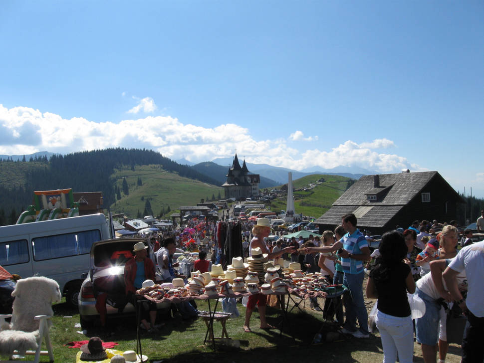 Best time for Prislop Pass Folk Festival in Romania