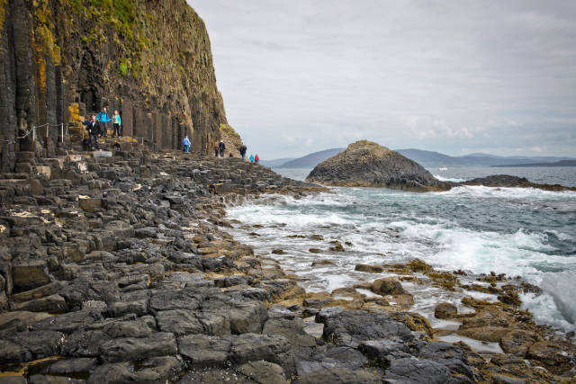 Cruise to Staffa in Scotland - Best Season