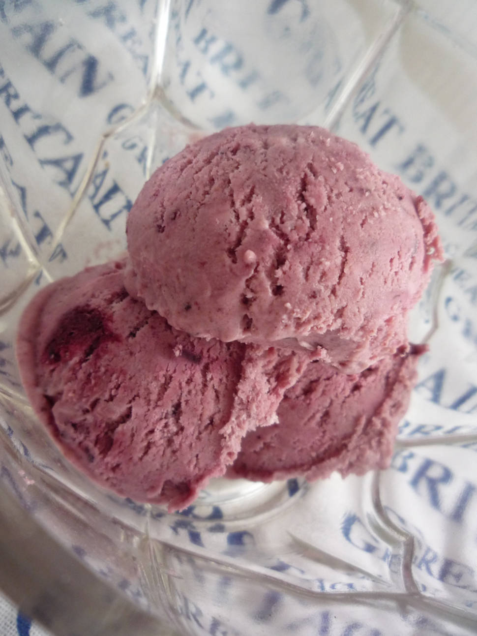 Damson ice cream