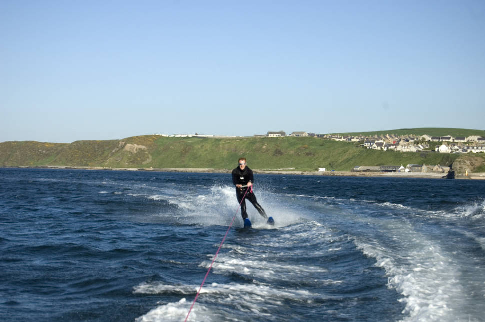 Water Skiing and Wakeboarding in Scotland - Best Season