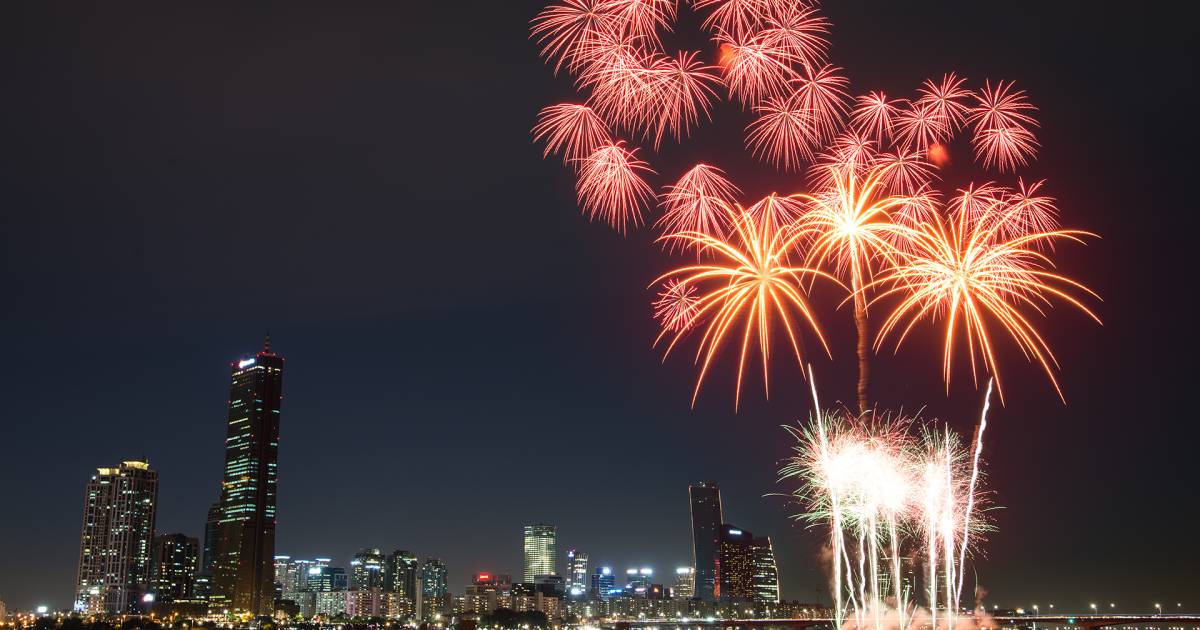 Seoul International Fireworks Festival in Seoul - Best Time