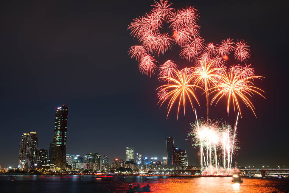 Seoul International Fireworks Festival in Seoul - Best Time