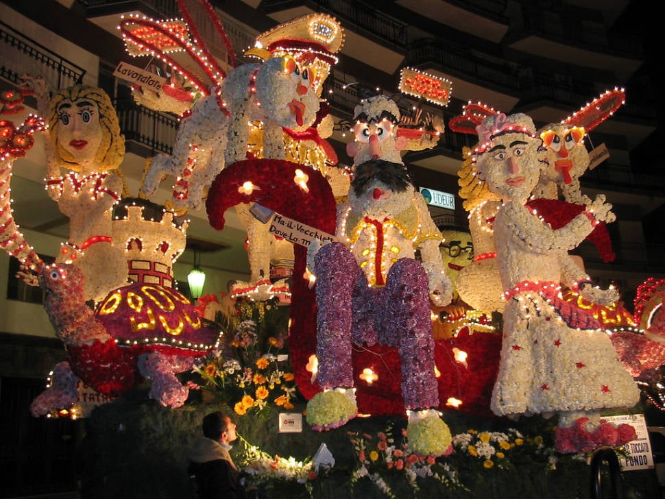 Acireale Carnival in Sicily - Best Season