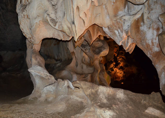Best time to see Cango Caves in South Africa