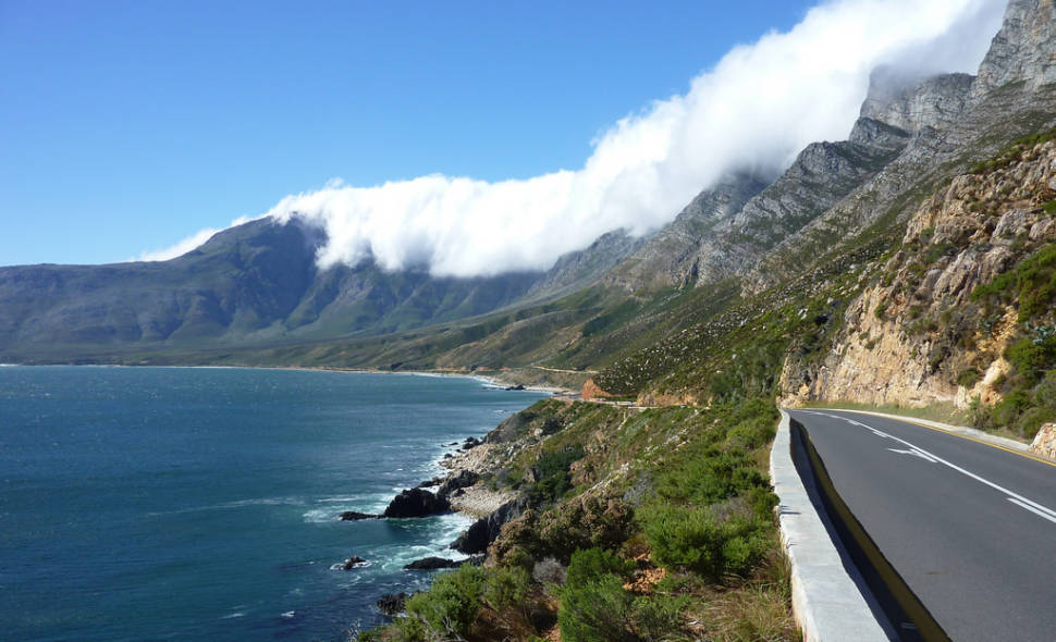 Coastal vista along the wonderfully scenic R44 Coastal Road between Rooi-Els and Gordon's Bay