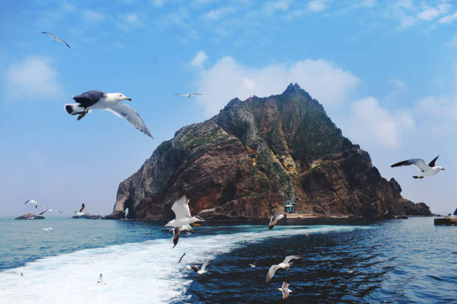 Best time for Liancourt Rocks (Dokdo) in South Korea