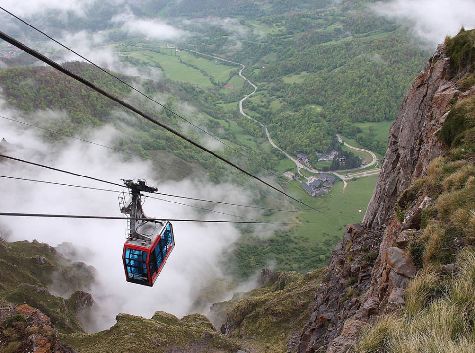 Fuente Dé Cable Car in Spain - Best Season