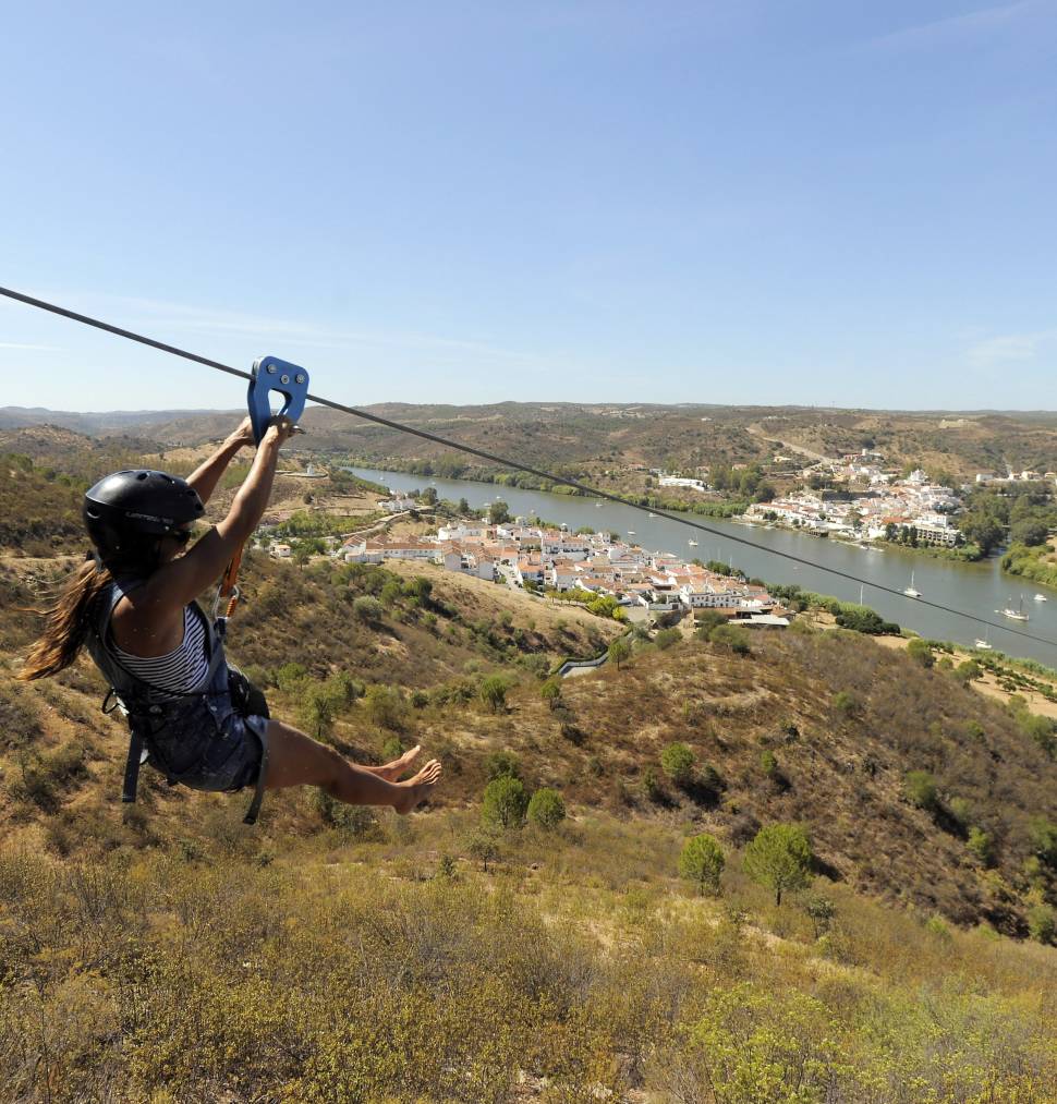 Best time for Spain to Portugal Zip Line (Limite Zero)