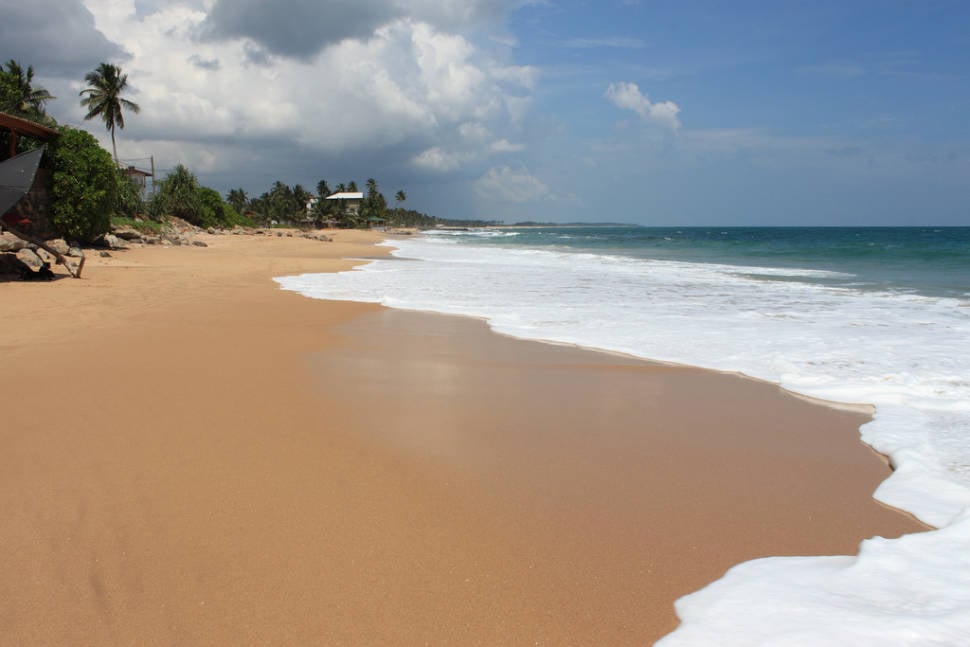 Beach Season on East Coast in Sri Lanka - Best Season