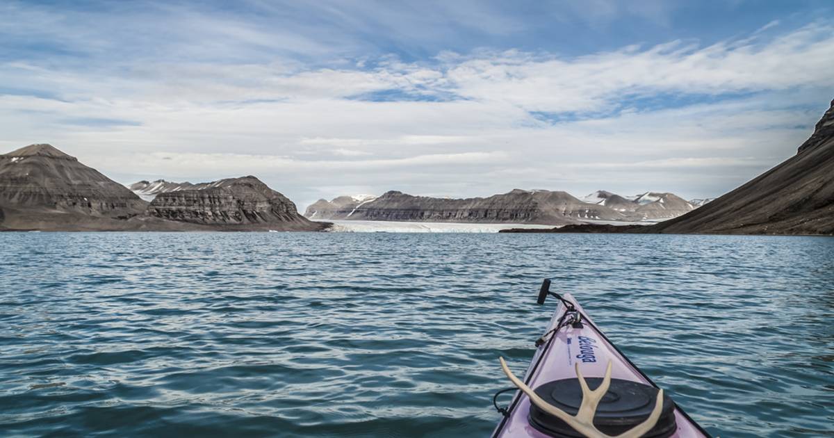 Kayaking by Glaciers in Svalbard - Best Time