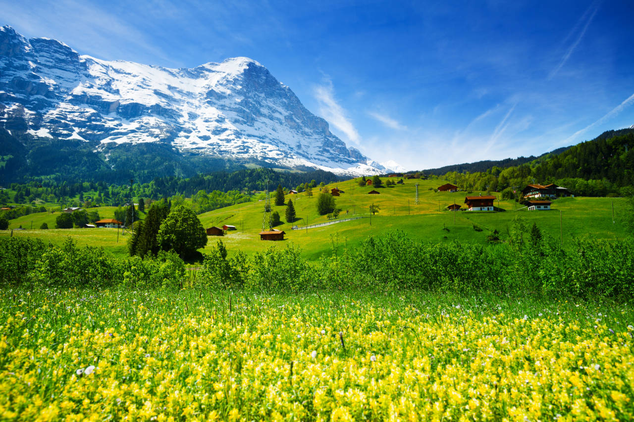 Best Time To Visit Switzerland 2022 - Weather & 43 Things to Do