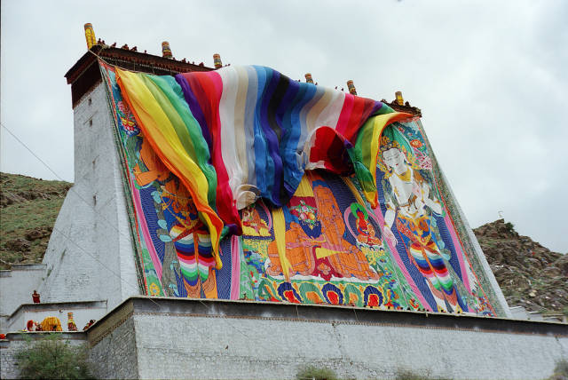 Removing of Thangka