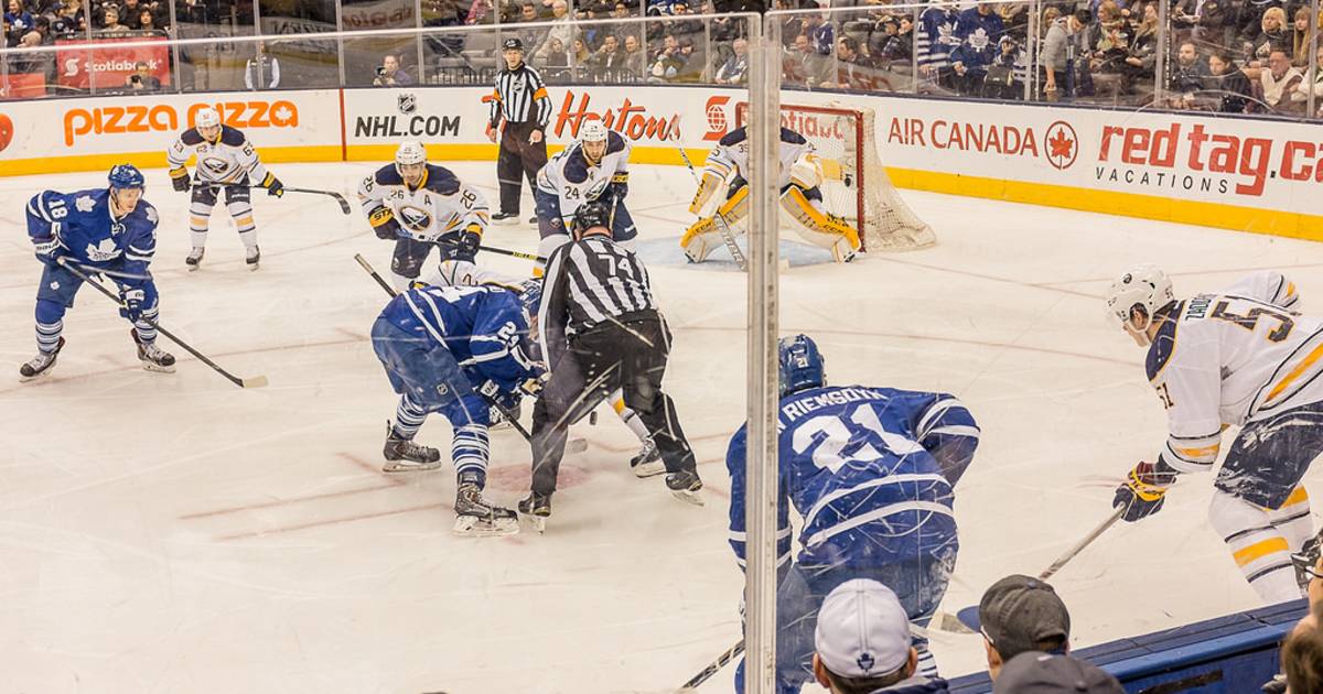 Hockey Season in Toronto - Best Time