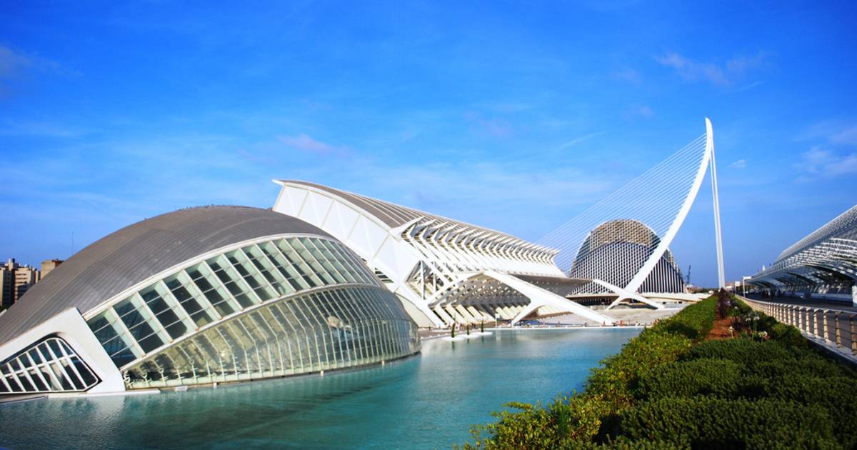 Warm and Dry Season in Valencia - Best Time