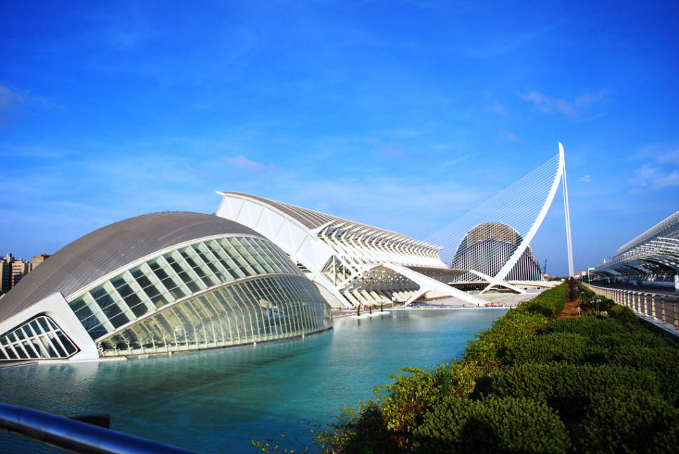 Warm and Dry Season in Valencia - Best Time