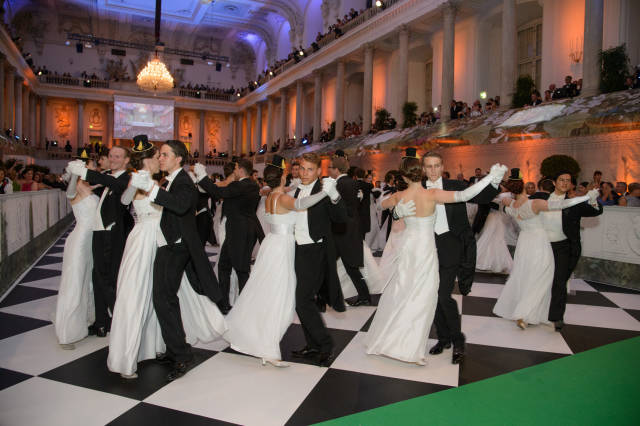 Best time for Fête Impériale in Vienna