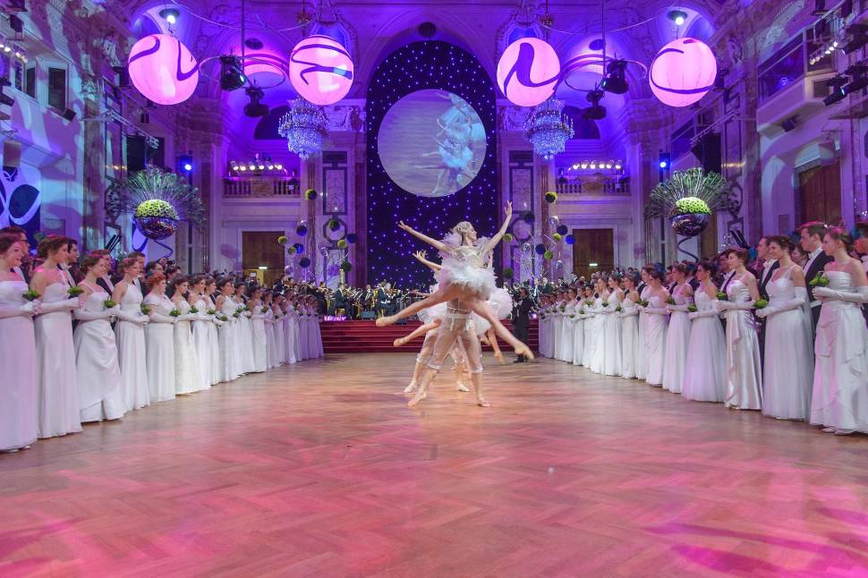 Hofburg Silvester Ball in Vienna - Best Time