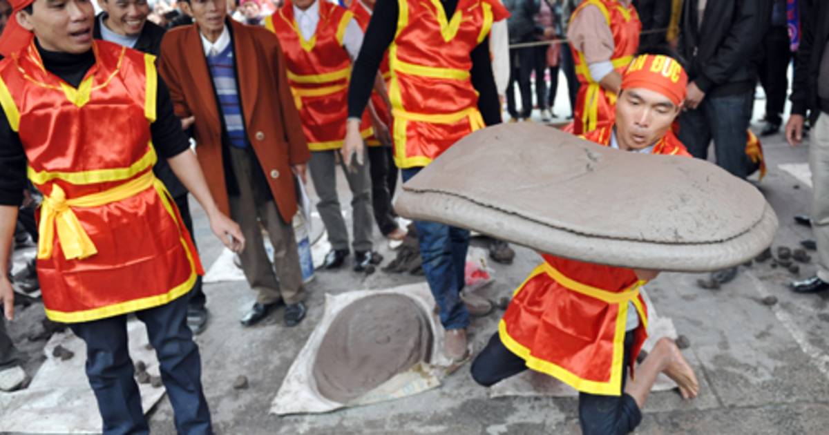 Clay Firecracker Festival in Vietnam - Best Time