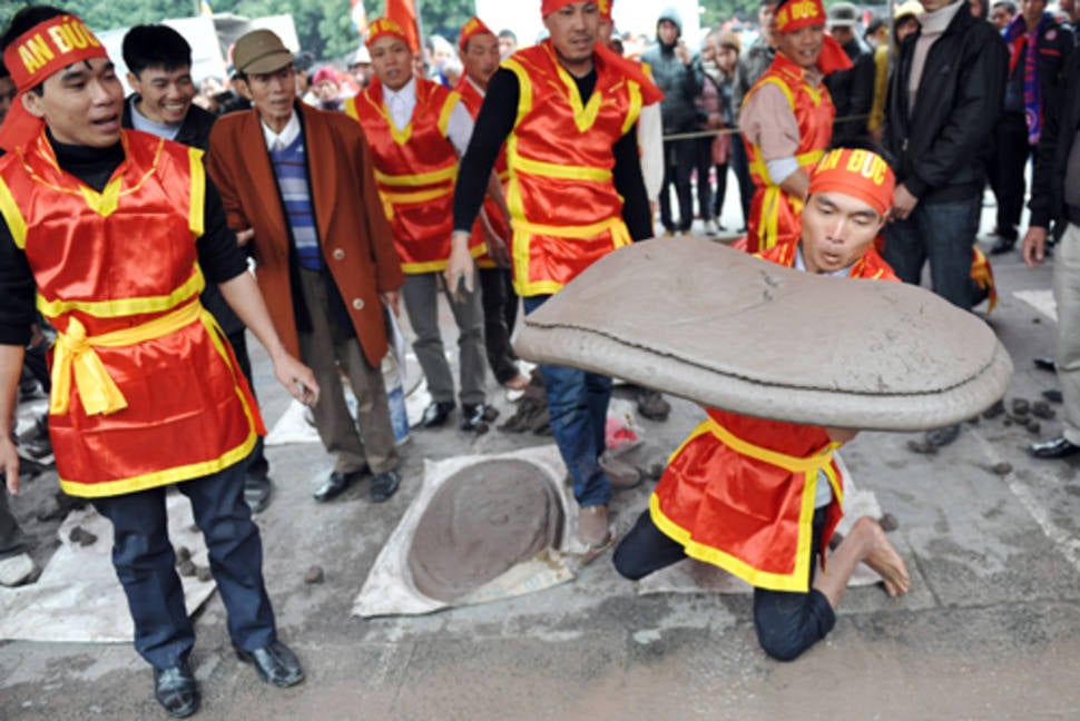 Clay Firecracker Festival in Vietnam - Best Time