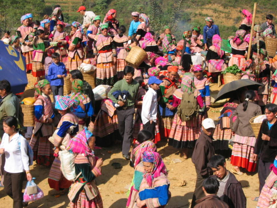 Khau Vai Love Market in Vietnam - Best Time