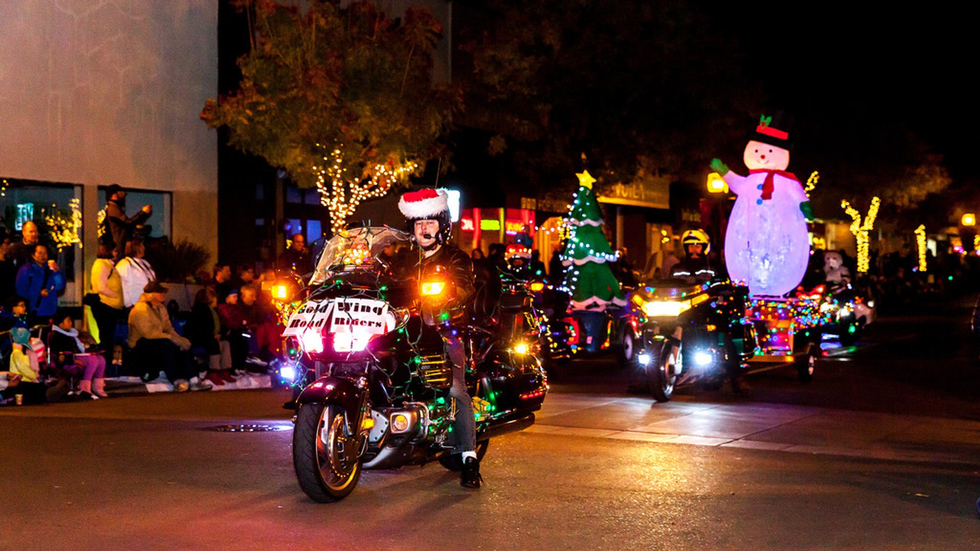 Los Altos Festival of Lights Parade 2025 in California Rove.me