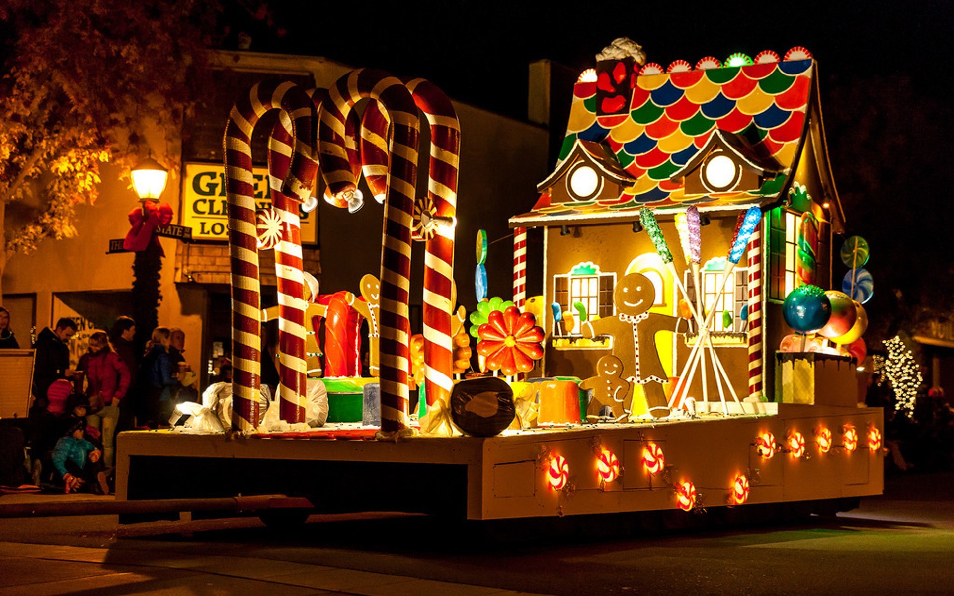 Los Altos Festival of Lights Parade