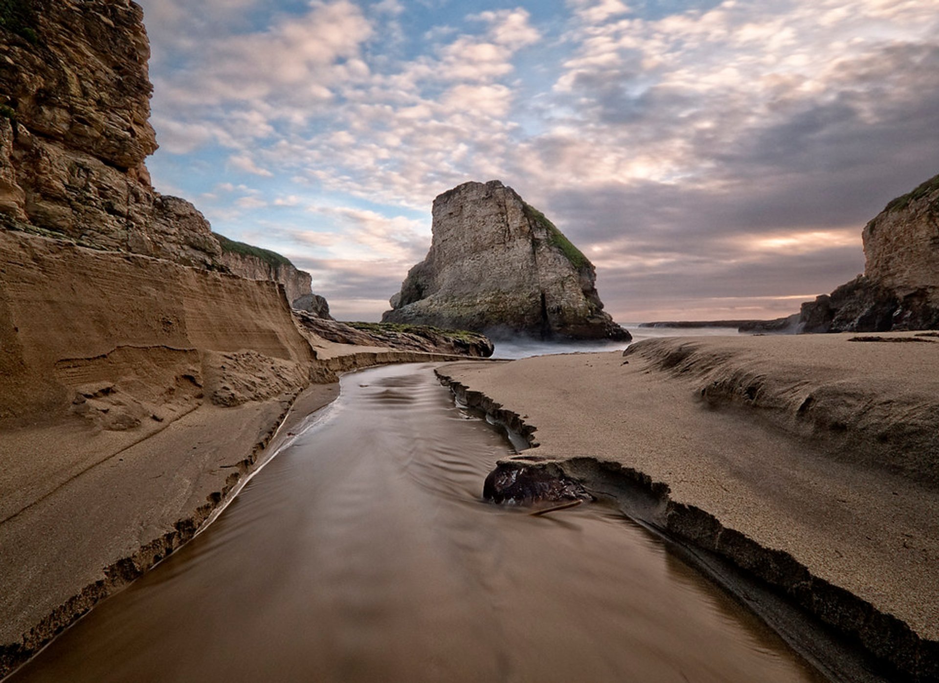 Shark Fin Cove