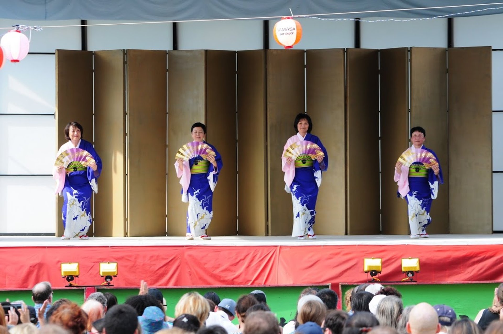 Festival de Feriado de Ginza