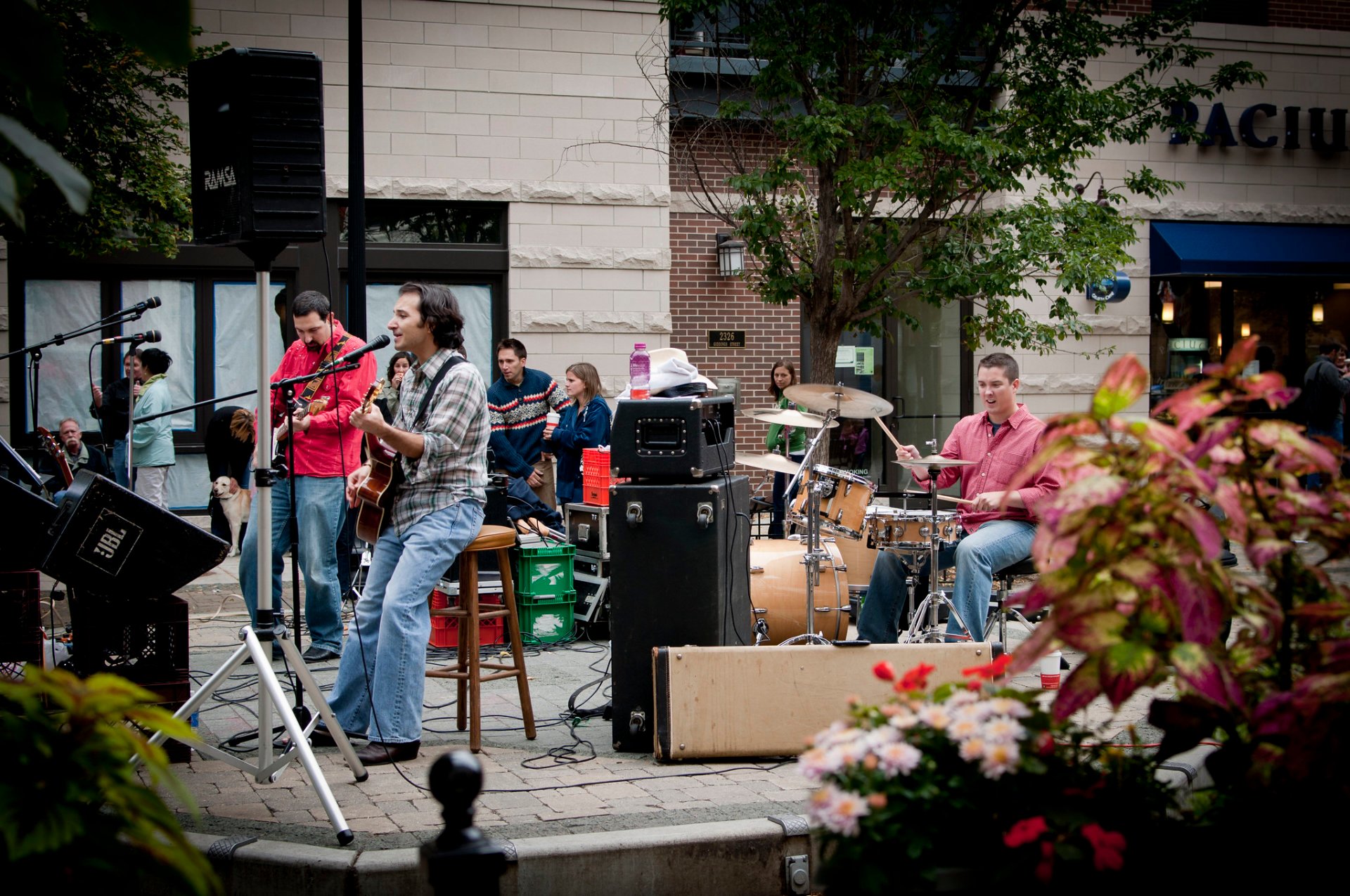 Lincoln Square Apple Fest 2024 in Chicago Rove.me