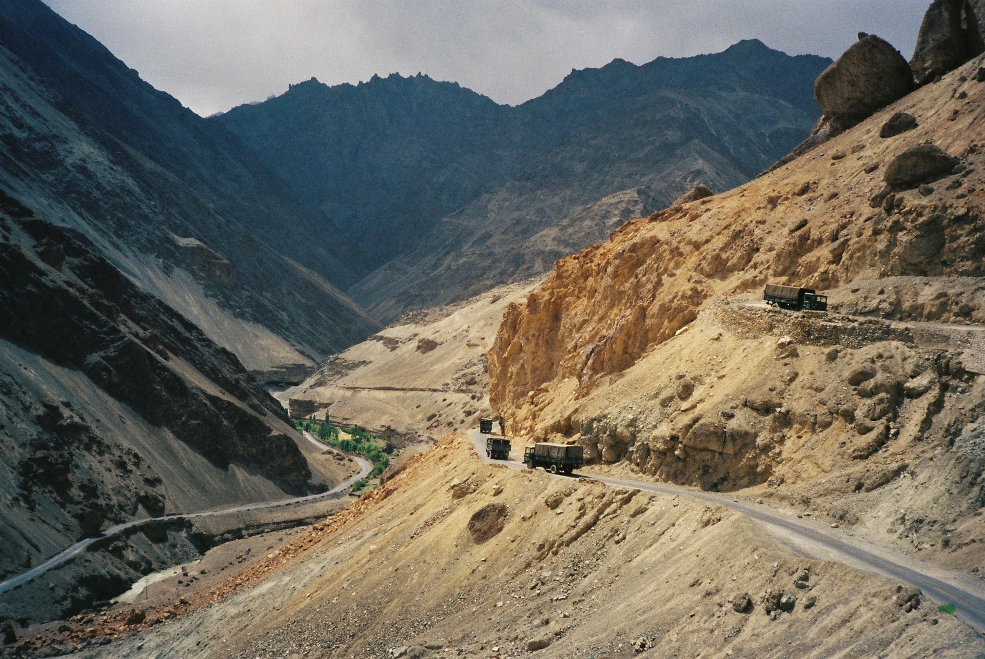 Leh–Manali Highway