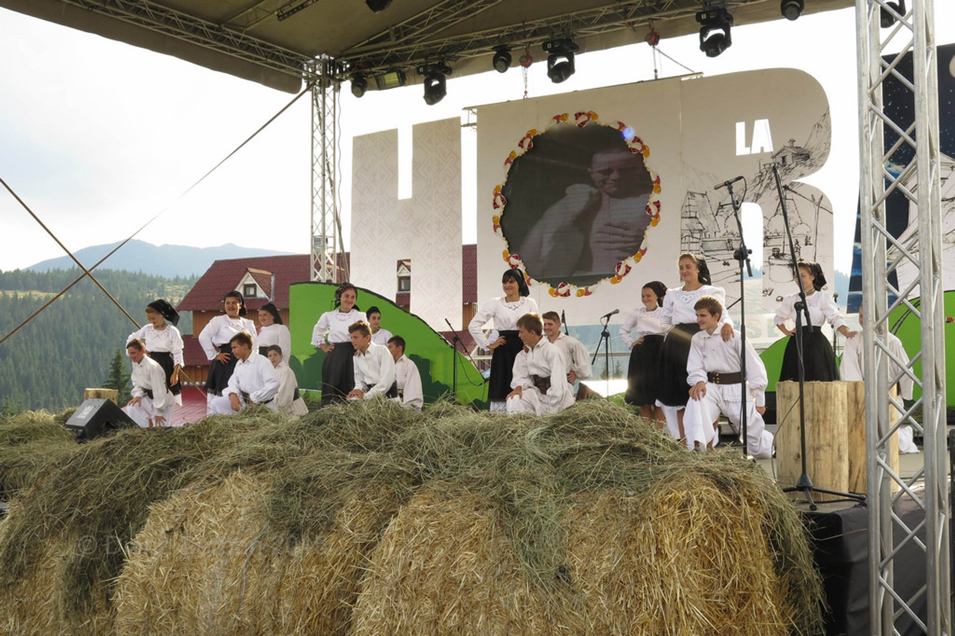 Prislop Pass Folk Festival