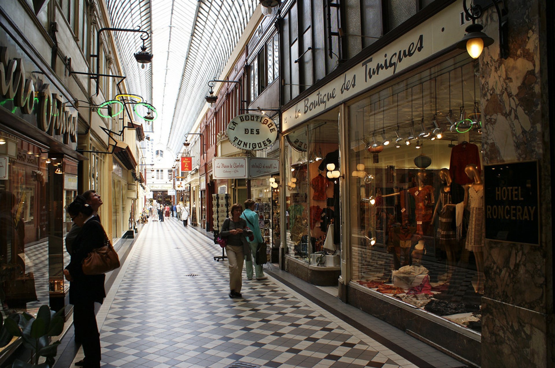 Réchauffez-vous dans les passages couverts