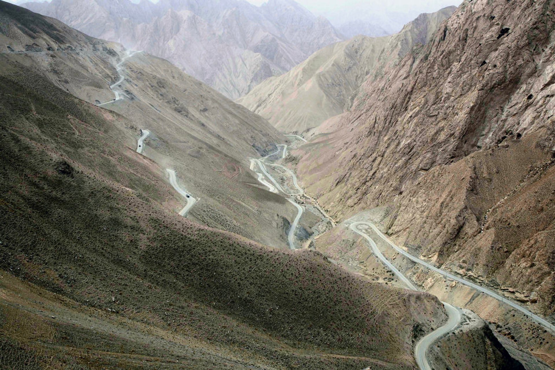 Climbing Kongur Tagh