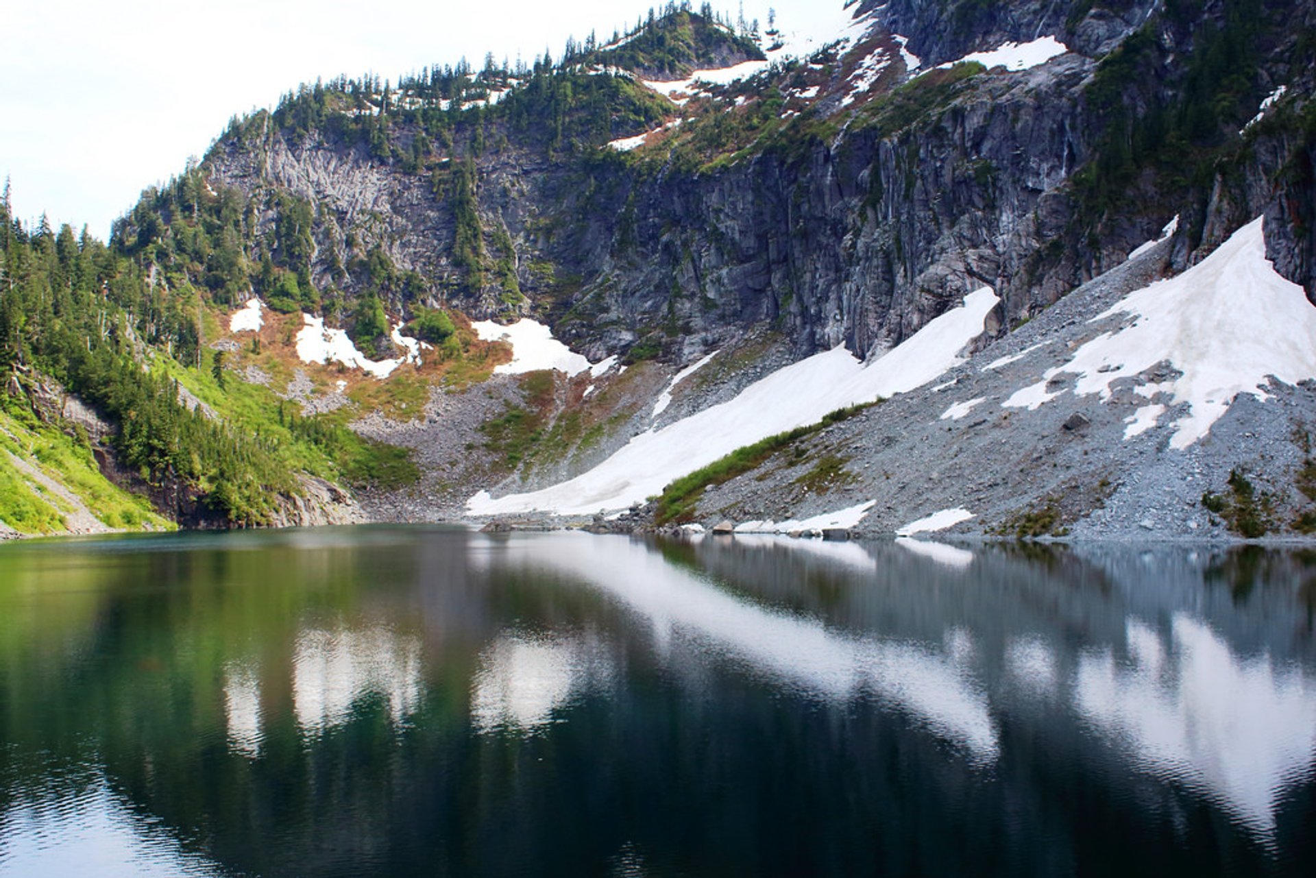 Best time for Lake Serene & Bridal Veil Falls in Seattle 2021