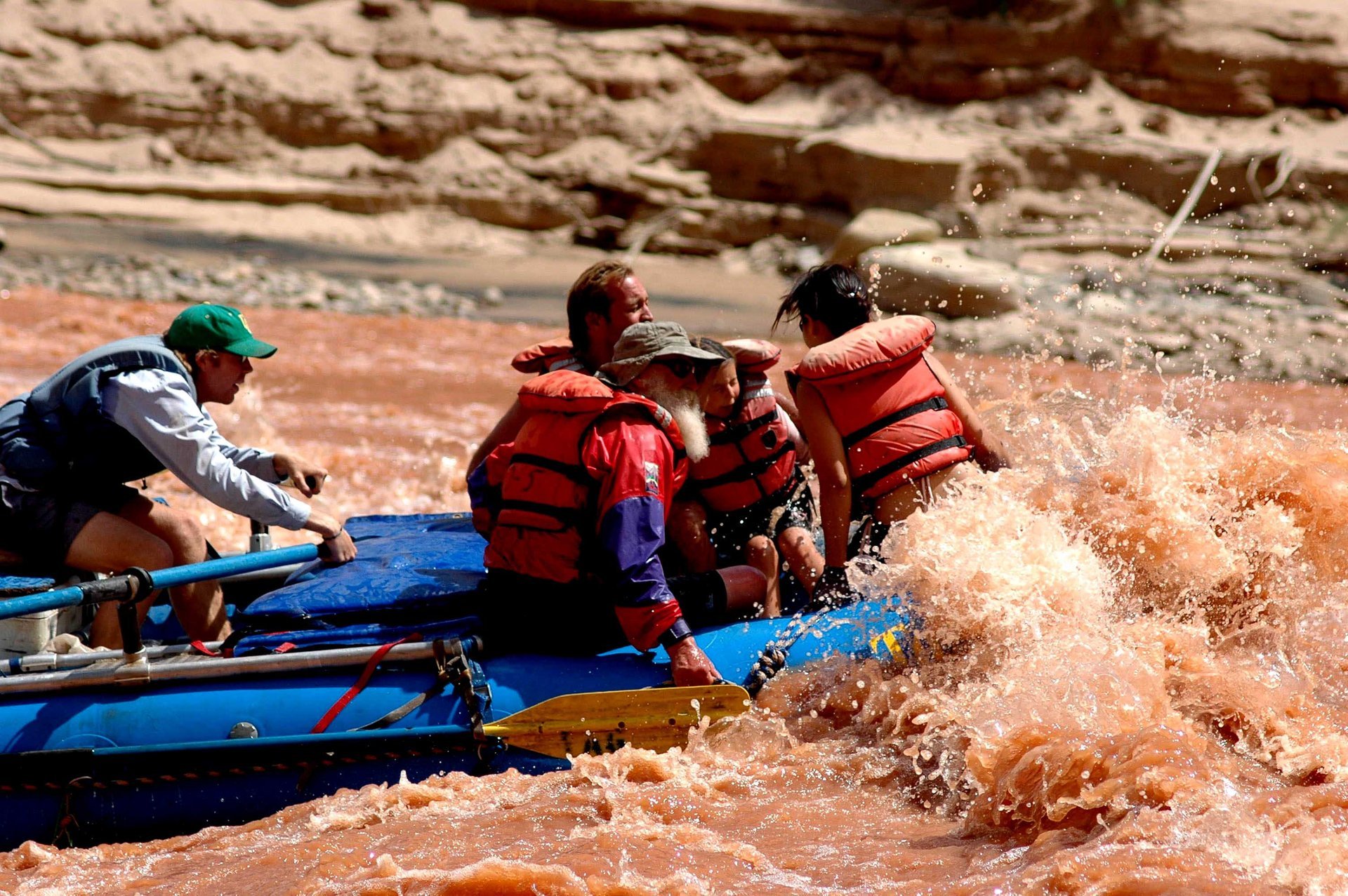 Cataracte Canyon Rafting