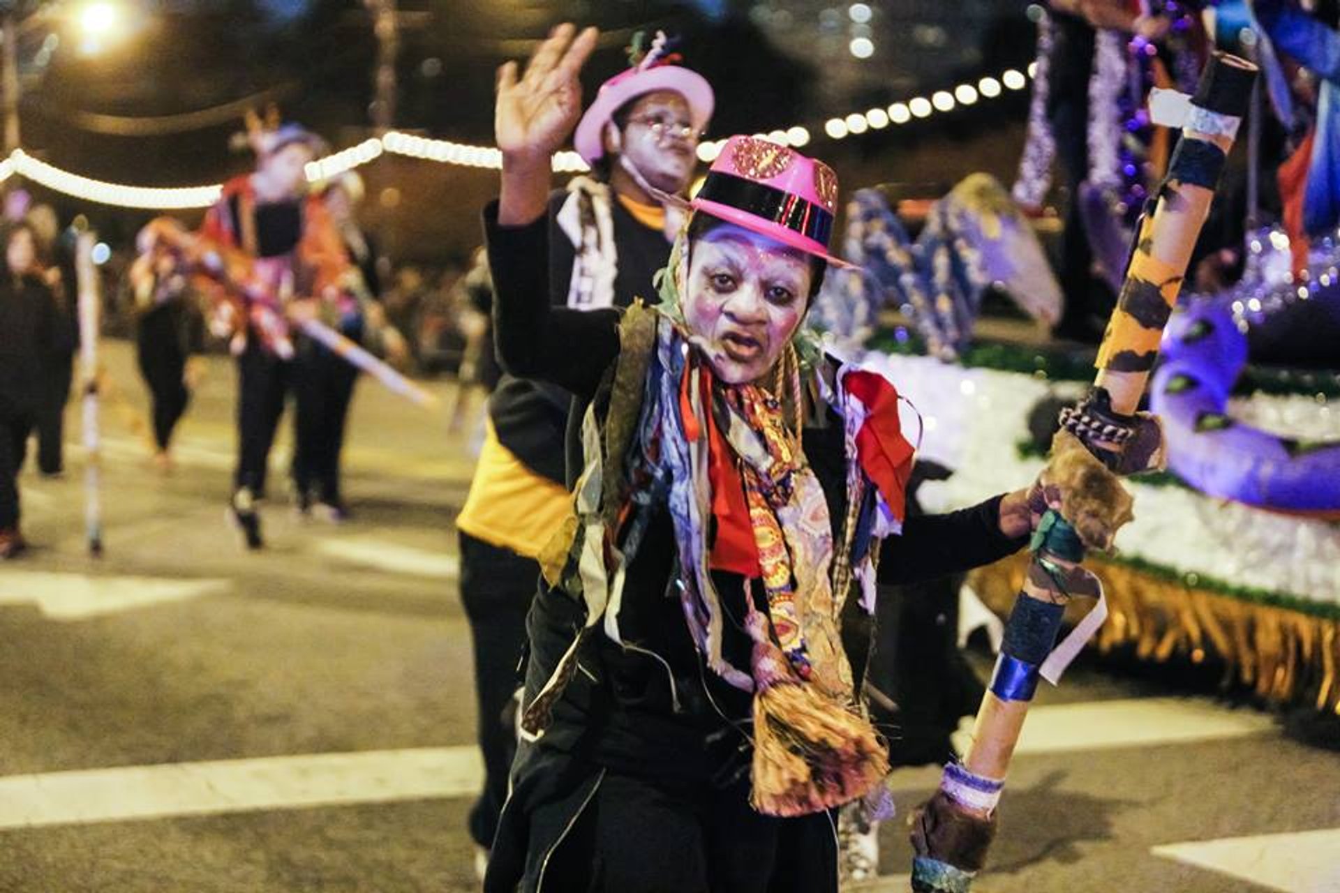 Desfile de Halloween Artes na Escuridão