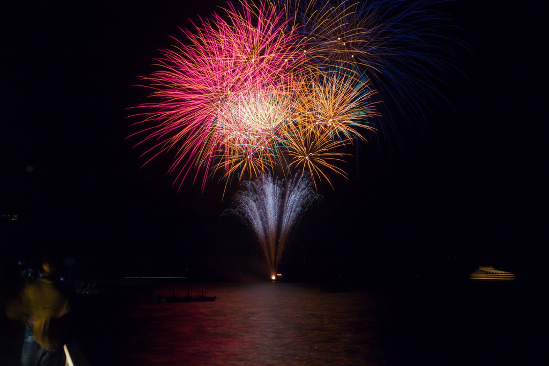 Fogos de artifício no Lago Toyako