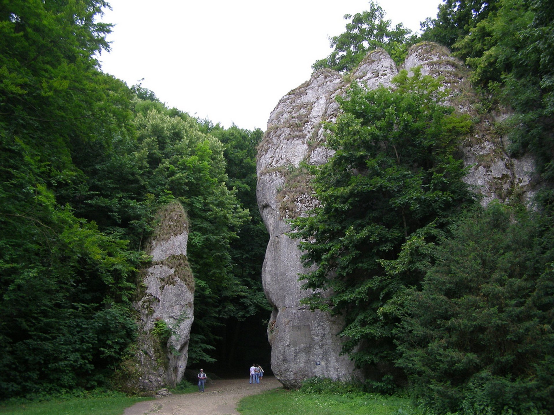 Randonnée pédestre dans le parc national d'Ojców