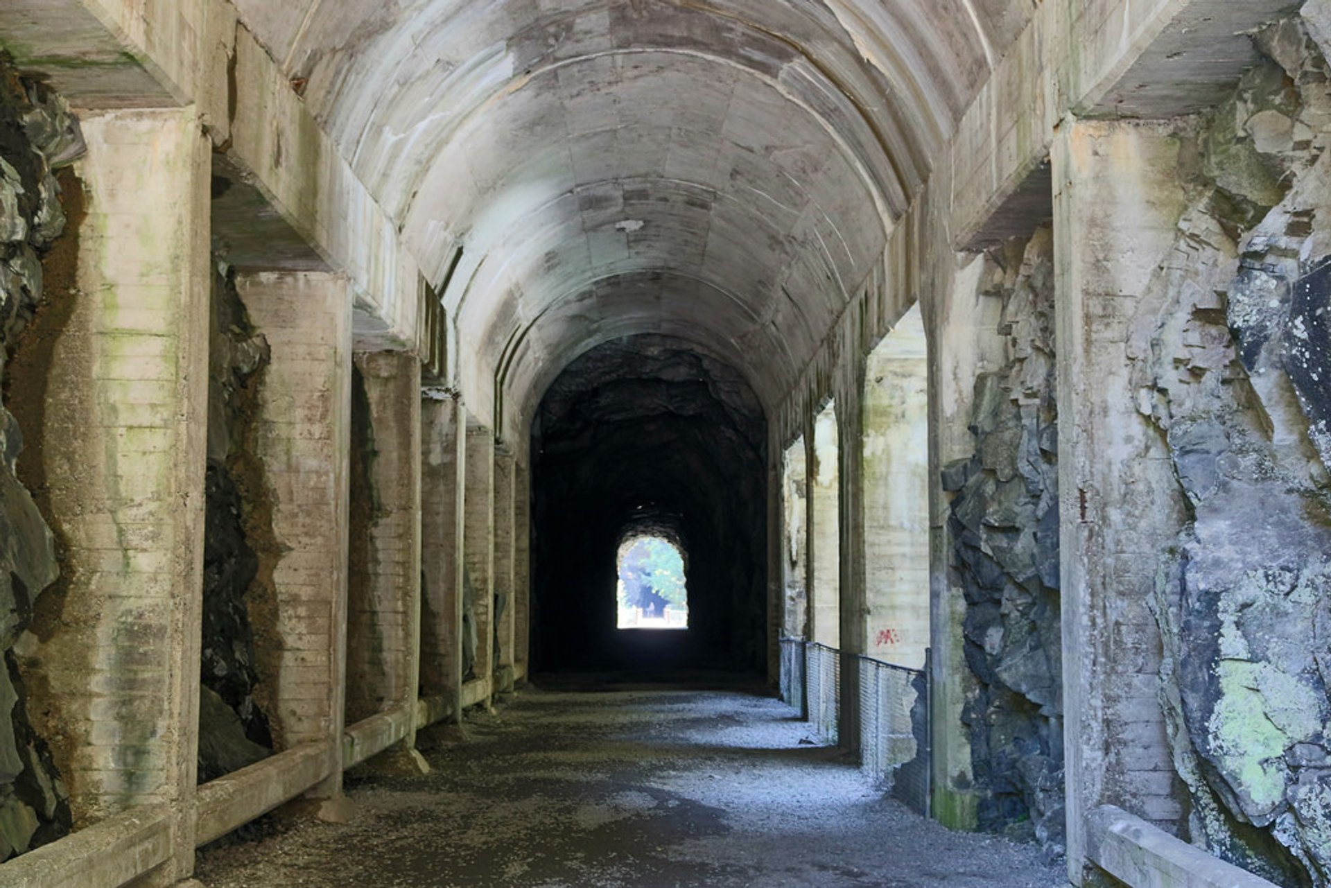 Túneles de Otello, Parque Provincial del Cañón de Coquihalla