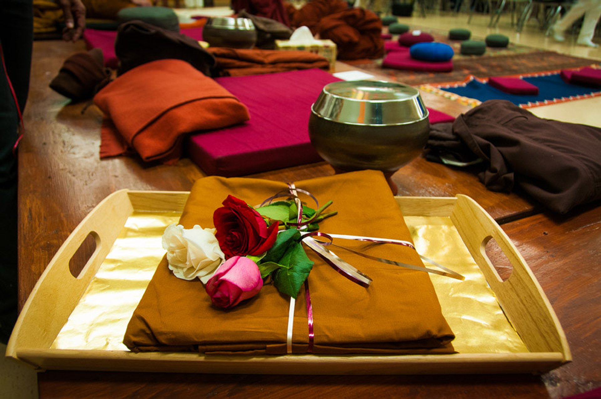 Thod Kathin Robes Offering Ceremony