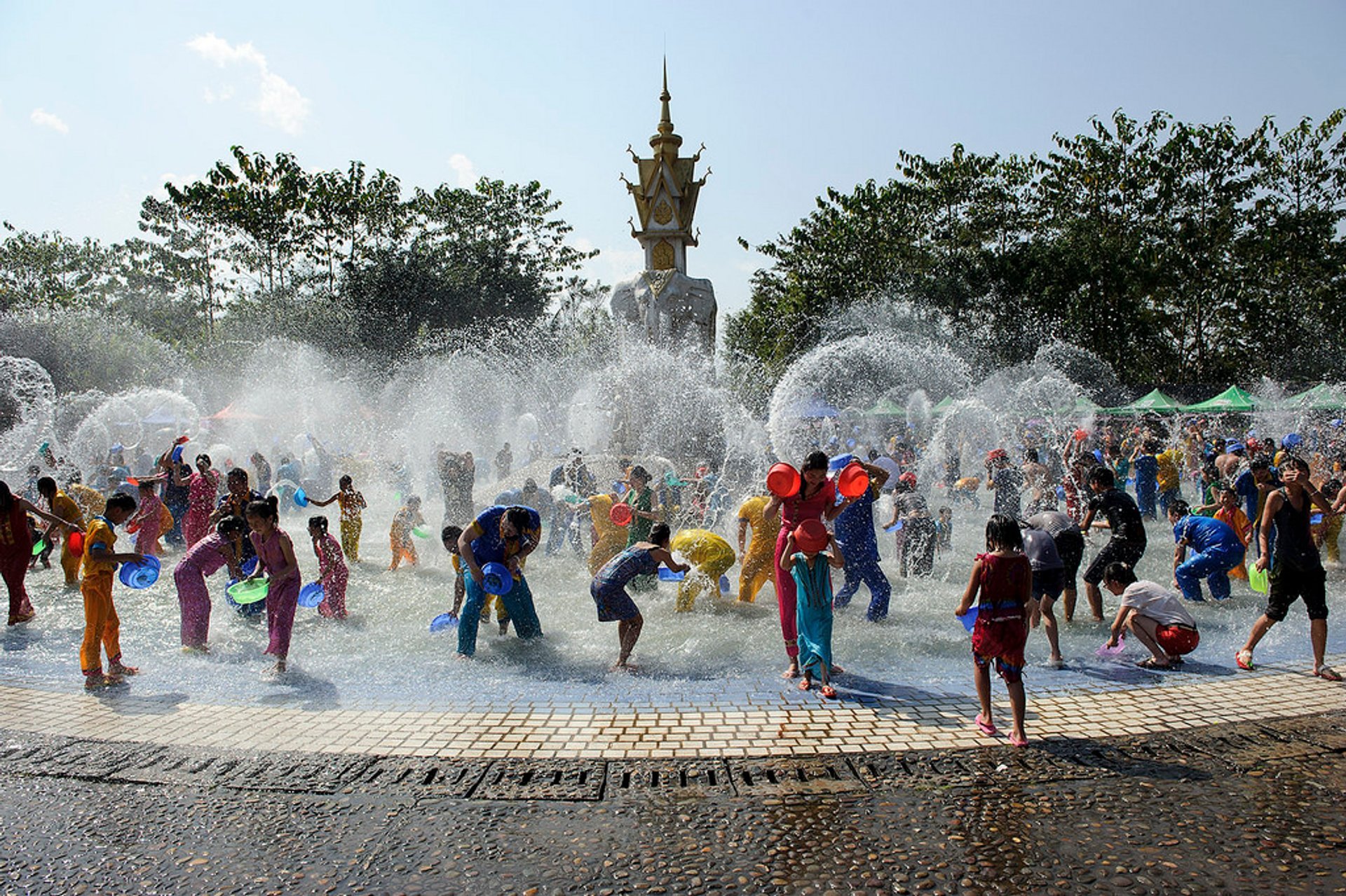 Dai Water Splashing Festival