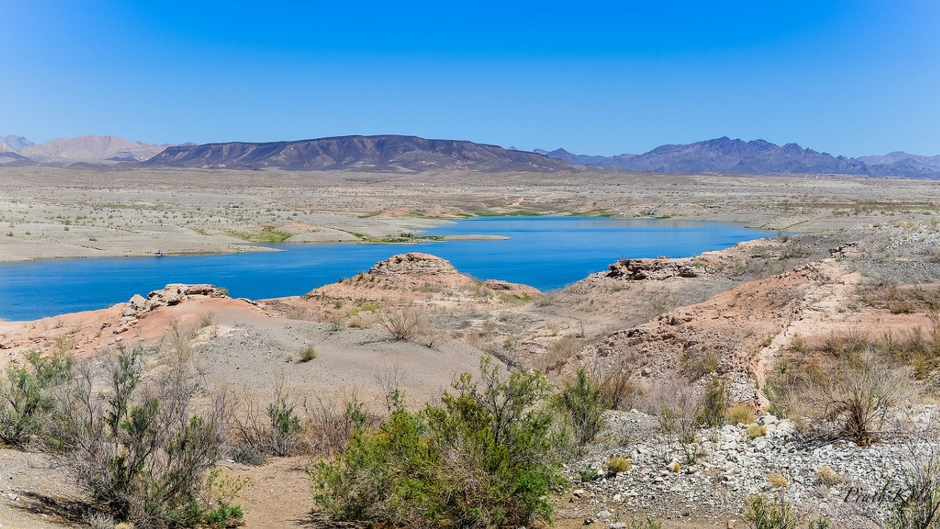 Ciclismo de montaña alrededor del lago Mead