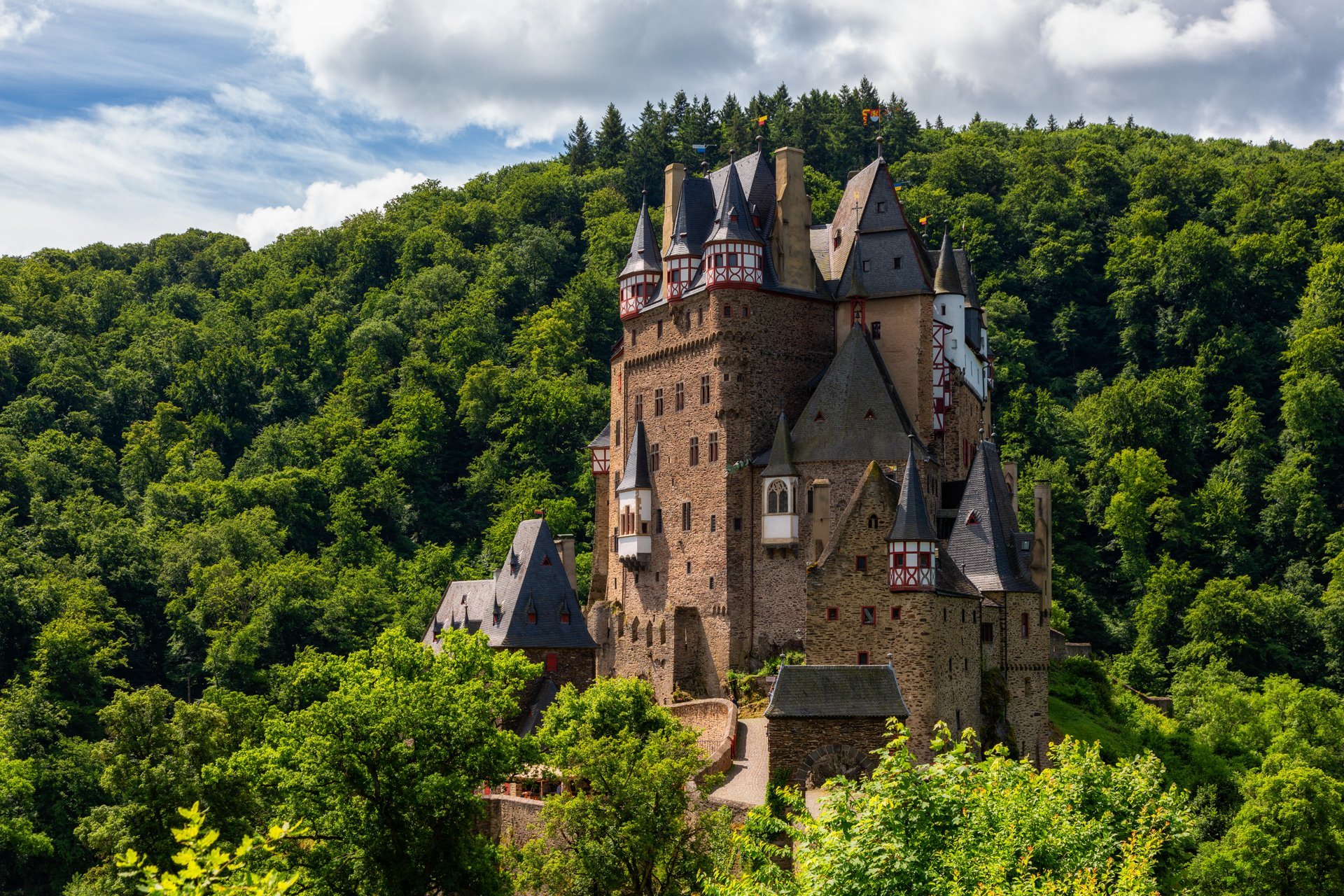 Best Time For Eltz Castle In Germany 2020 Best Season Map