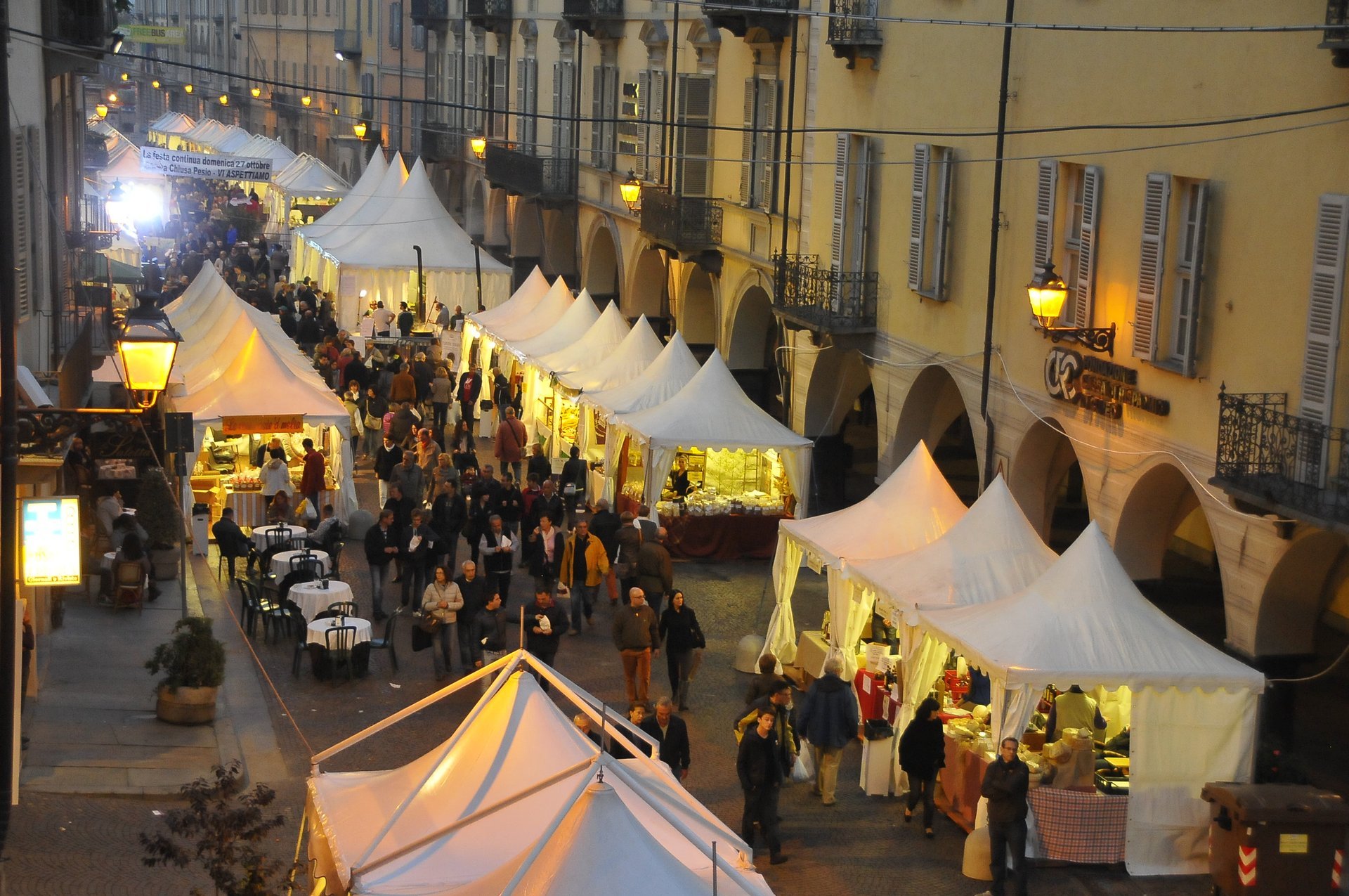 Nationale Kastanienmesse in Cuneo (Fiera Nazionale del Marrone)