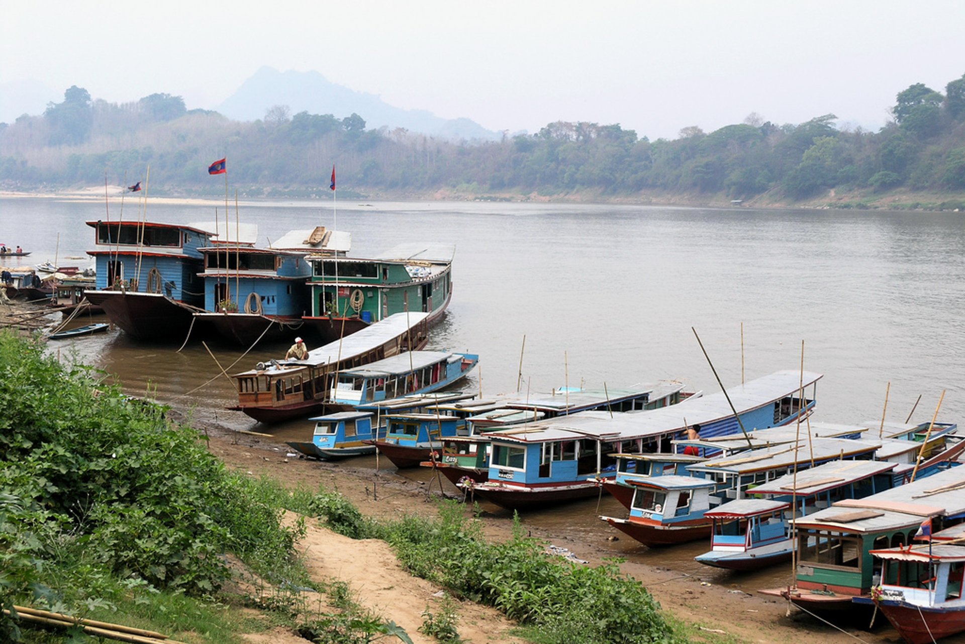 Barca lenta sul fiume Mekong