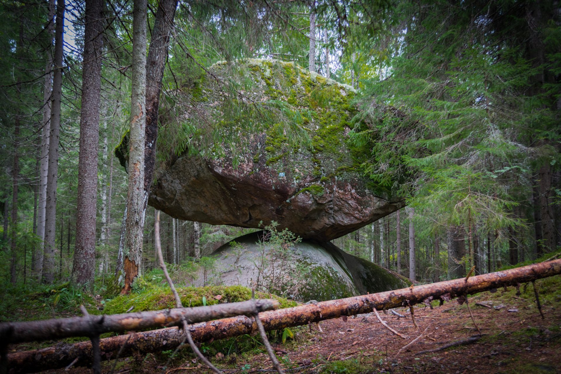 Kummakivi Balancing Rock