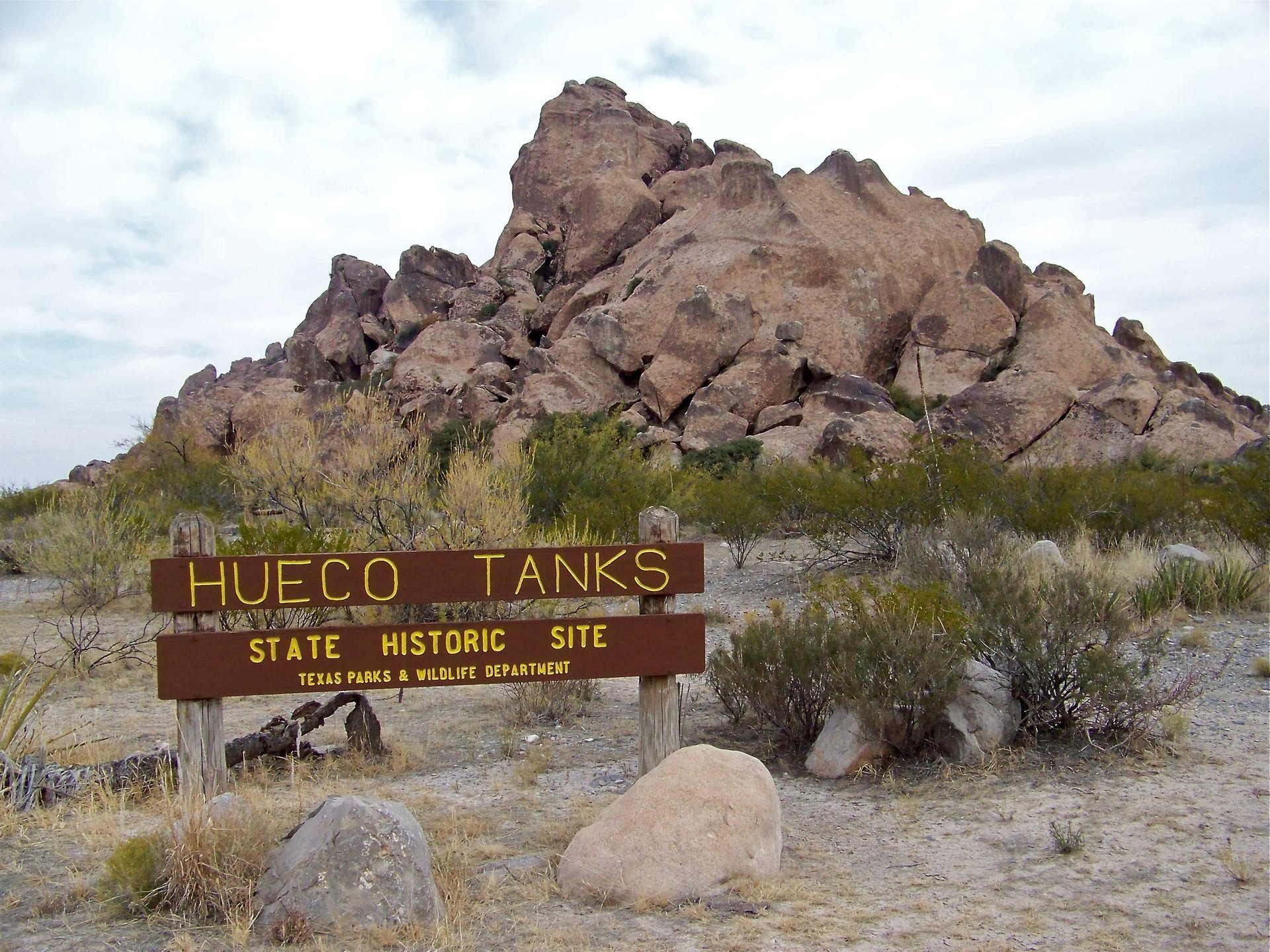 Hueco Tanks State Park and Historic Site