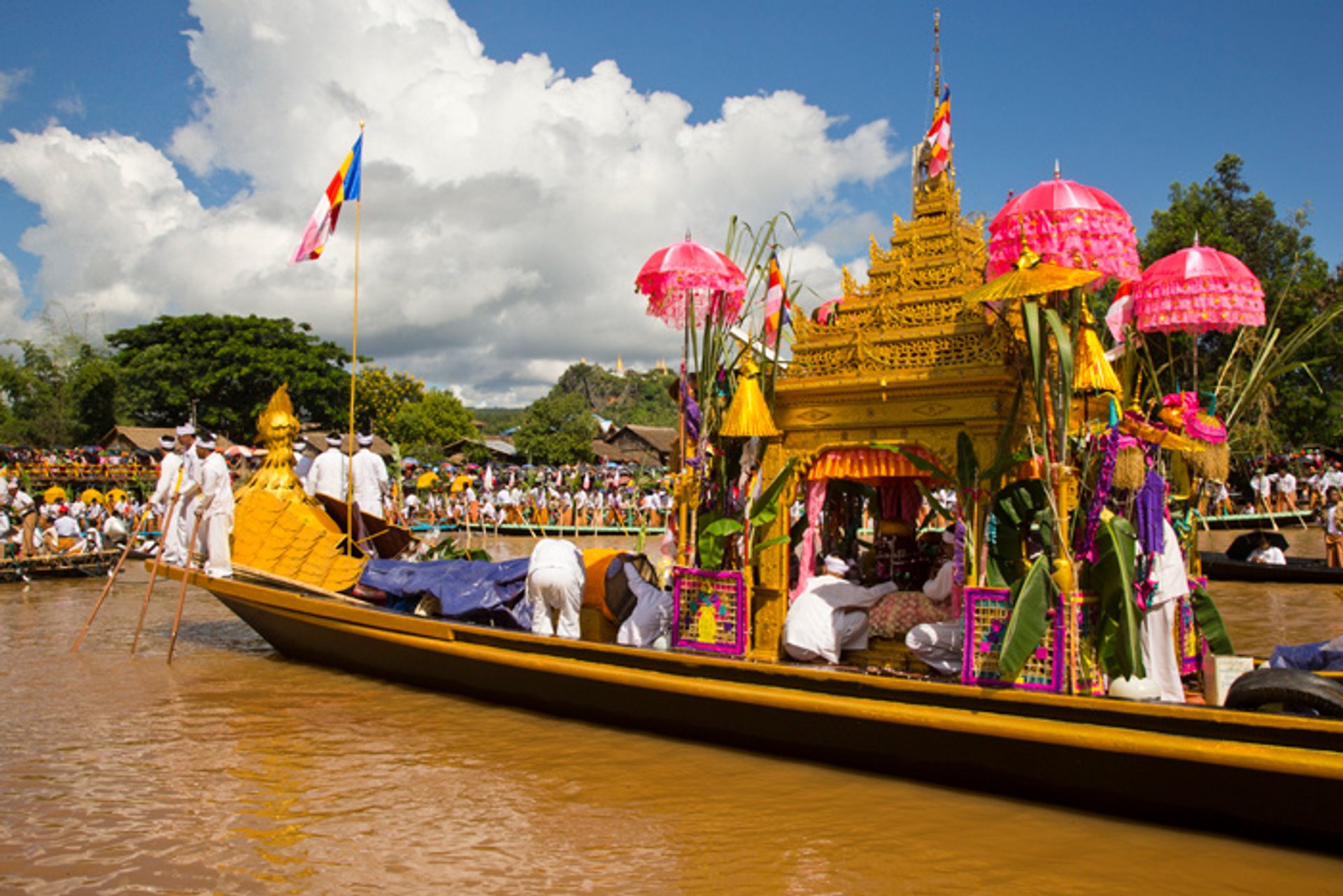 Phaung Daw Oo Pagoda Festival